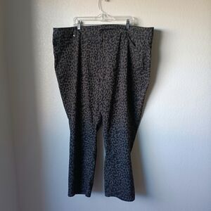 💜3/$25 Avenue Denim Size 28 Black and Gray Leopard Print Pants NWOT